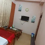 Budget Room At Banipark Cottage Llp