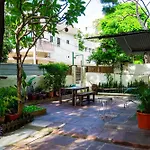 The Lata\'S- A Pet-Friendly Villa