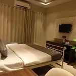 Jaipur Qila - A Boutique Hotel And Rooftop Cafe