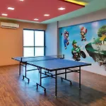 Stayvista\'S Skyline Studio Apartments - Urban Oasis With Terrace, Gym & Bar