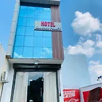 Hotel Rajgarh Palace
