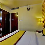 Hotel Maharani Plaza