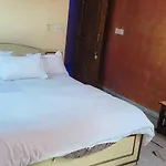 Collection O Ace Inn