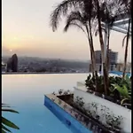 Studio Apartmnt W Kitchenette & Infinity Pool