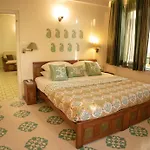 Om Niwas Suite Hotel