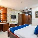 Hotel Astravista Suites