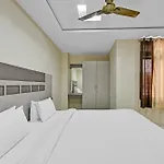 Collection O Villa Homes