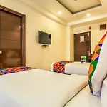 Fabhotel Tipsyy Inn Suites