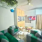 Zenroofs- 4 Bhk In City Centre