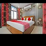 Hotel Rawat Palace