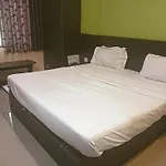 Hotel Shivam Palace