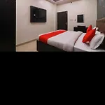Aryan Vilas Hotel