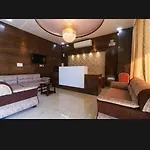 Aryan Vilas Hotel