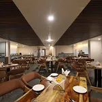 Clarks Inn Suites Jaipur