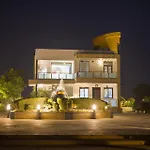 Stayvista At The Saket Farm With Pool, Bonfire