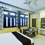 Super Collection O Ramgarh Mod Near Hawa Mahal Formerly Hotel Ng Palace