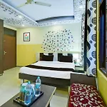 Super Collection O Ramgarh Mod Near Hawa Mahal Formerly Hotel Ng Palace