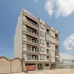 Stayvista\'S Regal By Aaj - City-Center Villa With Indoor-Outdoor Games, Terrace & Elevator