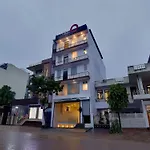 Collection O Govind Marg