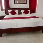 Jhalana Retret Rooms ,Farm ,Pool, Mountain View