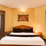 Super Townhouse Subhash Nagar Formerly Royal Palazzo
