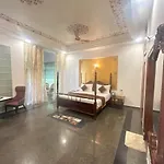 The Palace - 6 Room Garden Villa With Bathtubs And Jacuzzi