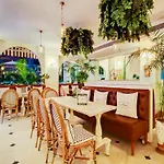 Hotel O Garden View