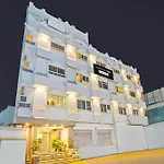 Townhouse Oak Nirman Nagar Mansarovar Formerly The Tulip Regency