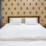Hotel O Knights Inn
