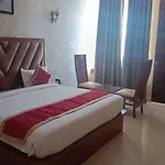 Super Townhouse Jagatpura Jnu Formerly Narayan Vilas
