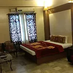 Hotel Golden Deluxe