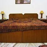 Hotel Luna Rosa