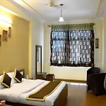 Oyo 6012 Hotel Rockwell