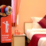 Oyo 6179 Hotel Aarjee Crescent