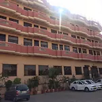 Hotel Glitz