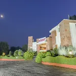 Shivam Resort And Hotel