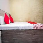 Oyo 14891 Madhav Villa