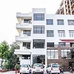 Oyo 14864 Hotel Satyam Inn