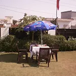 OYO 11754 Hotel Classic 7