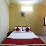 Oyo 8819 Hotel Shiv Aangan
