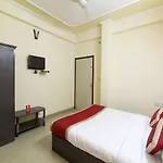 Oyo 8819 Hotel Shiv Aangan
