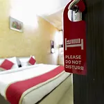 Oyo 8819 Hotel Shiv Aangan