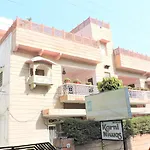 Hotel Karni Niwas