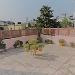 Hotel Karni Niwas