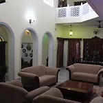 Paramount Hotel