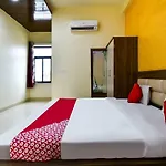 Oyo 44607 Glorious Resort