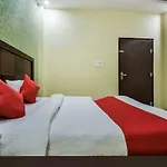 Oyo 24575 Hotel Prabhu Villas