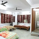 Boby Home Stay \