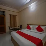 Oyo 15555 Hotel Ganesham