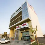 Oyo 8832 Hotel Jaipur Classic